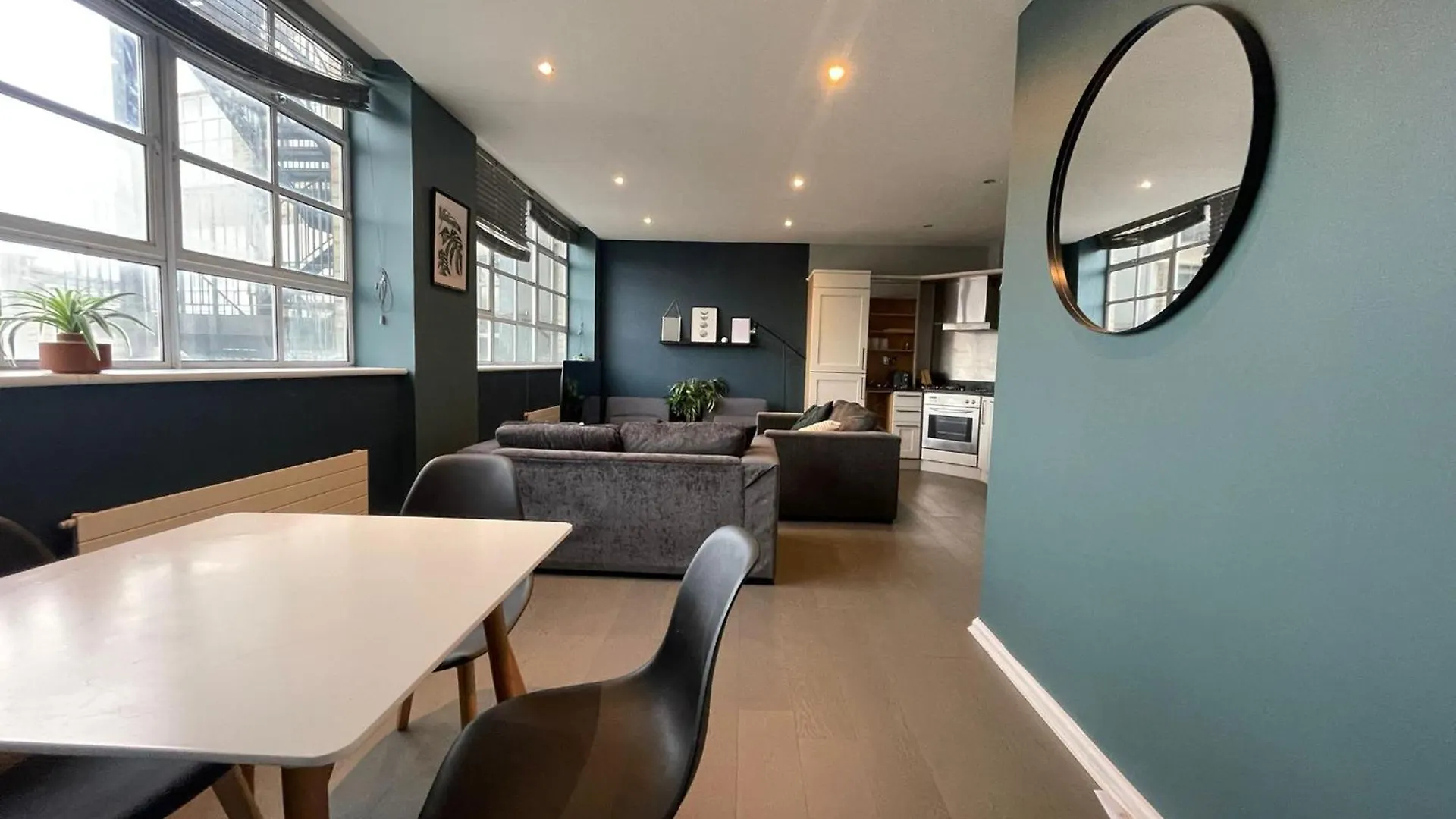 Entire Stylish Apartment Central Brighton North St